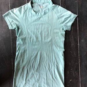 Lululemon Aqua T-shirt Swiftly Medium
